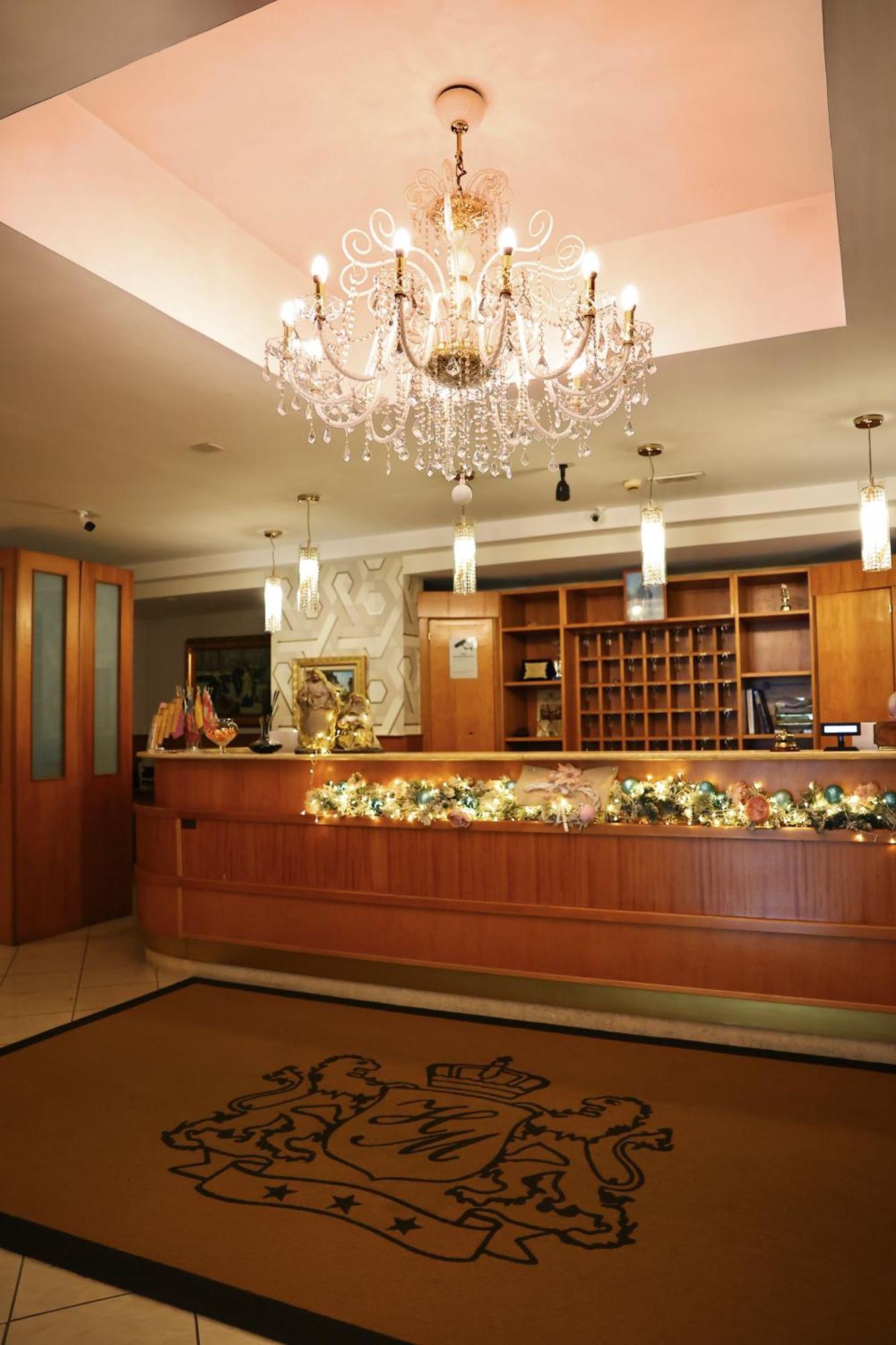 Hotel Max Aversa Esterno foto