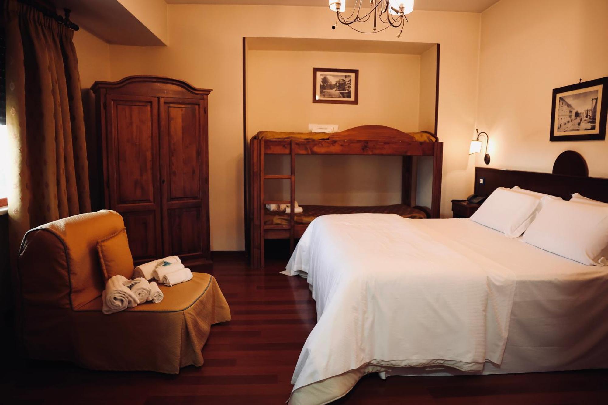 Hotel Max Aversa Esterno foto