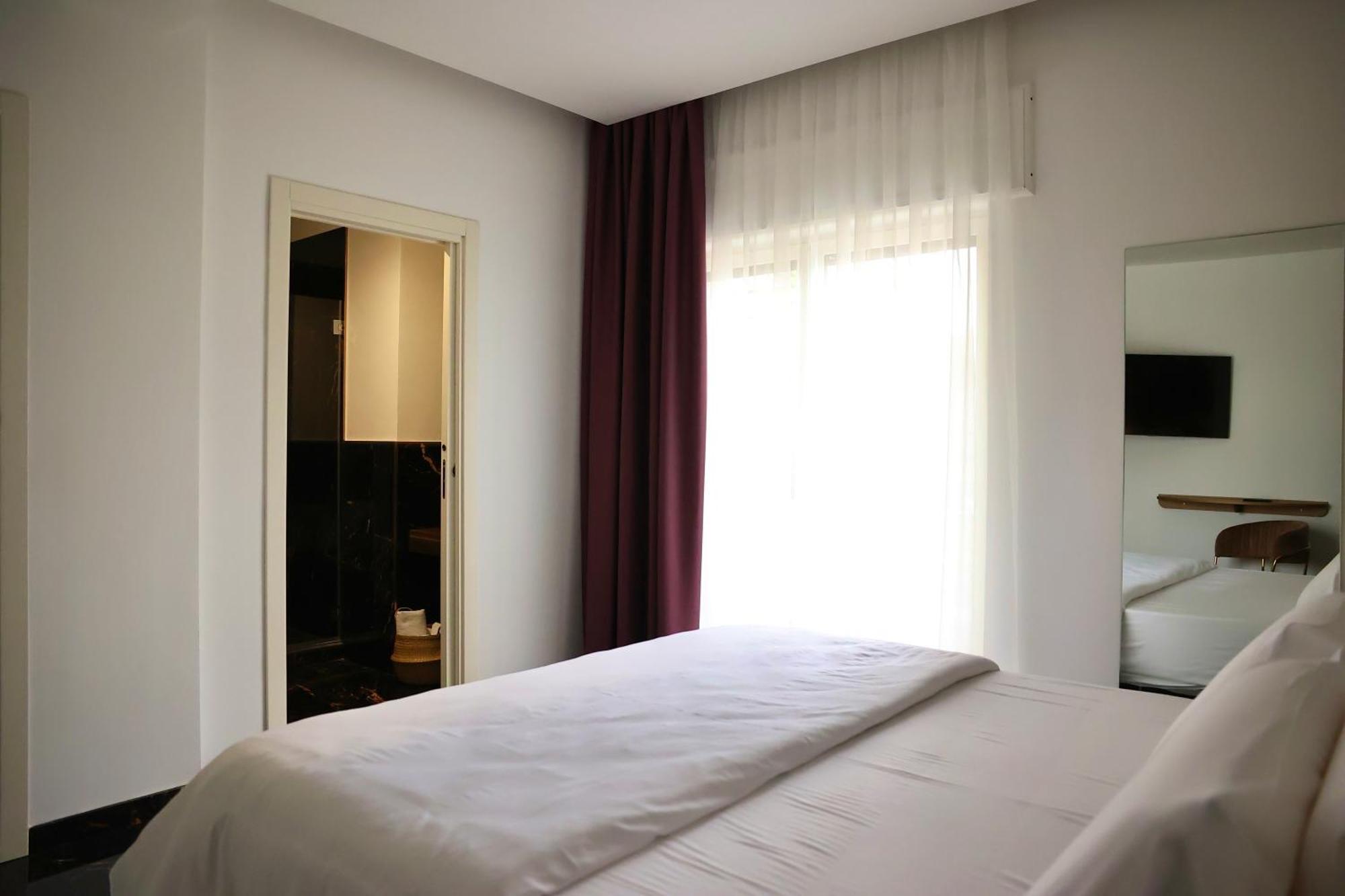 Hotel Max Aversa Esterno foto