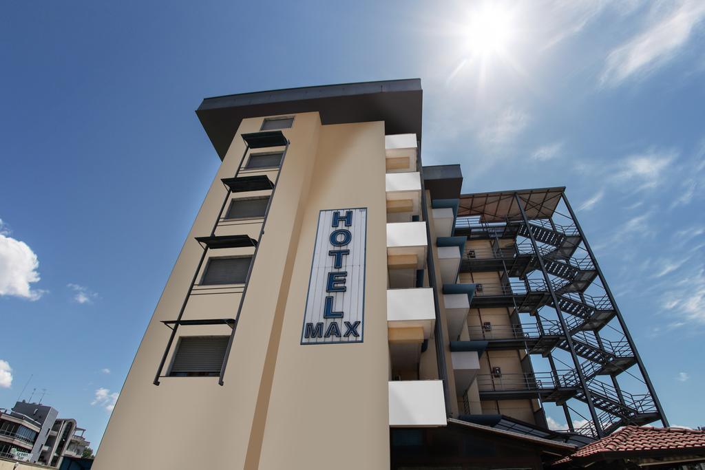Hotel Max Aversa Esterno foto